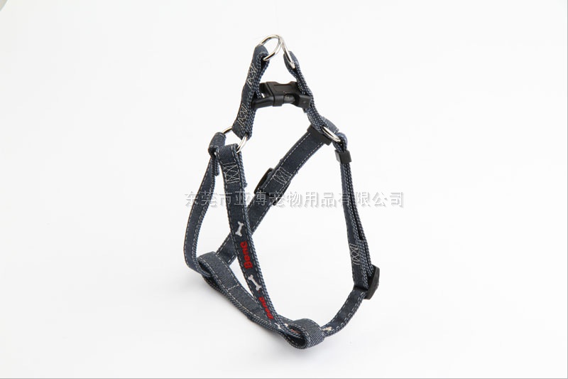 亚博 牛仔刺绣快栓胸...